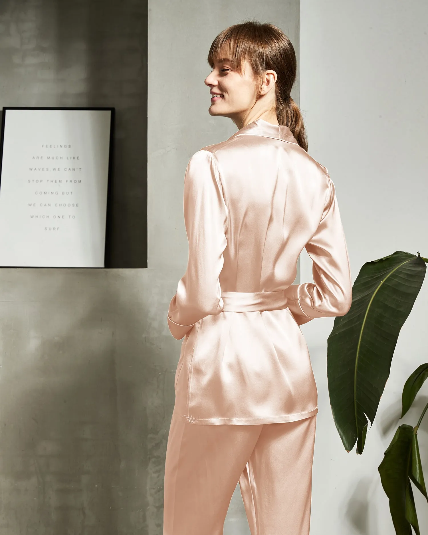 Chic Women's Silk kimono Pajama Set